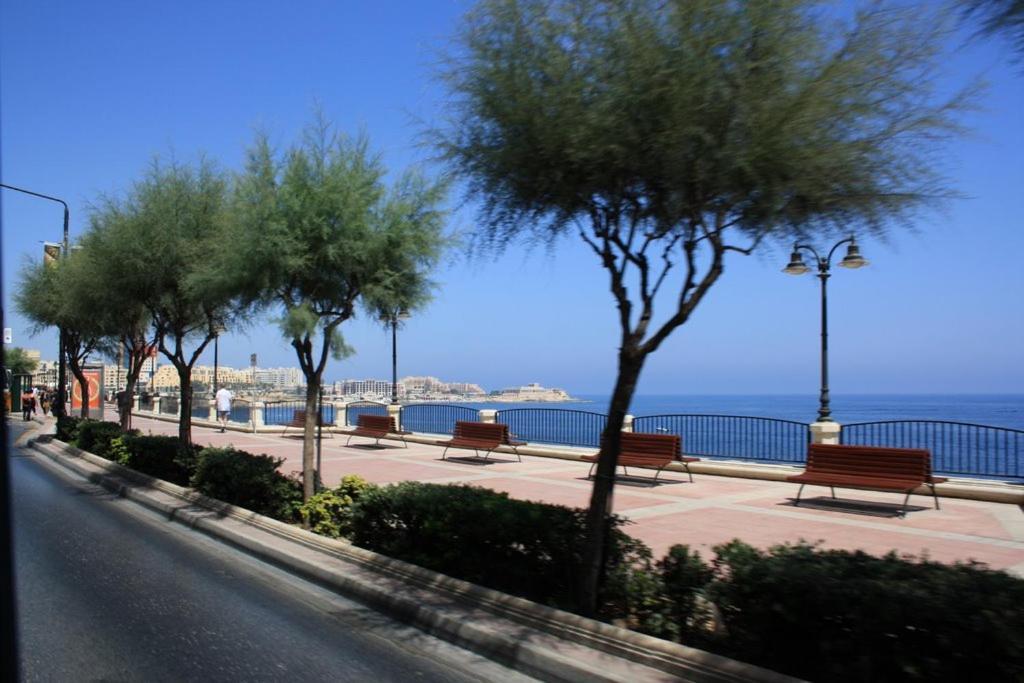 2br Great Location With Terrace Apartment Sliema