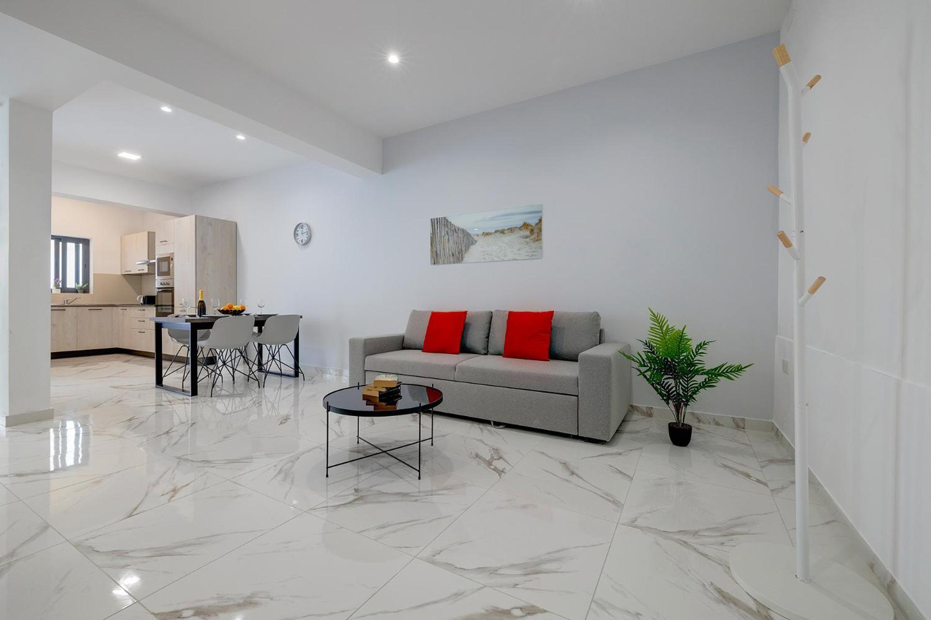 Apartment 2br Great Location With Terrace *