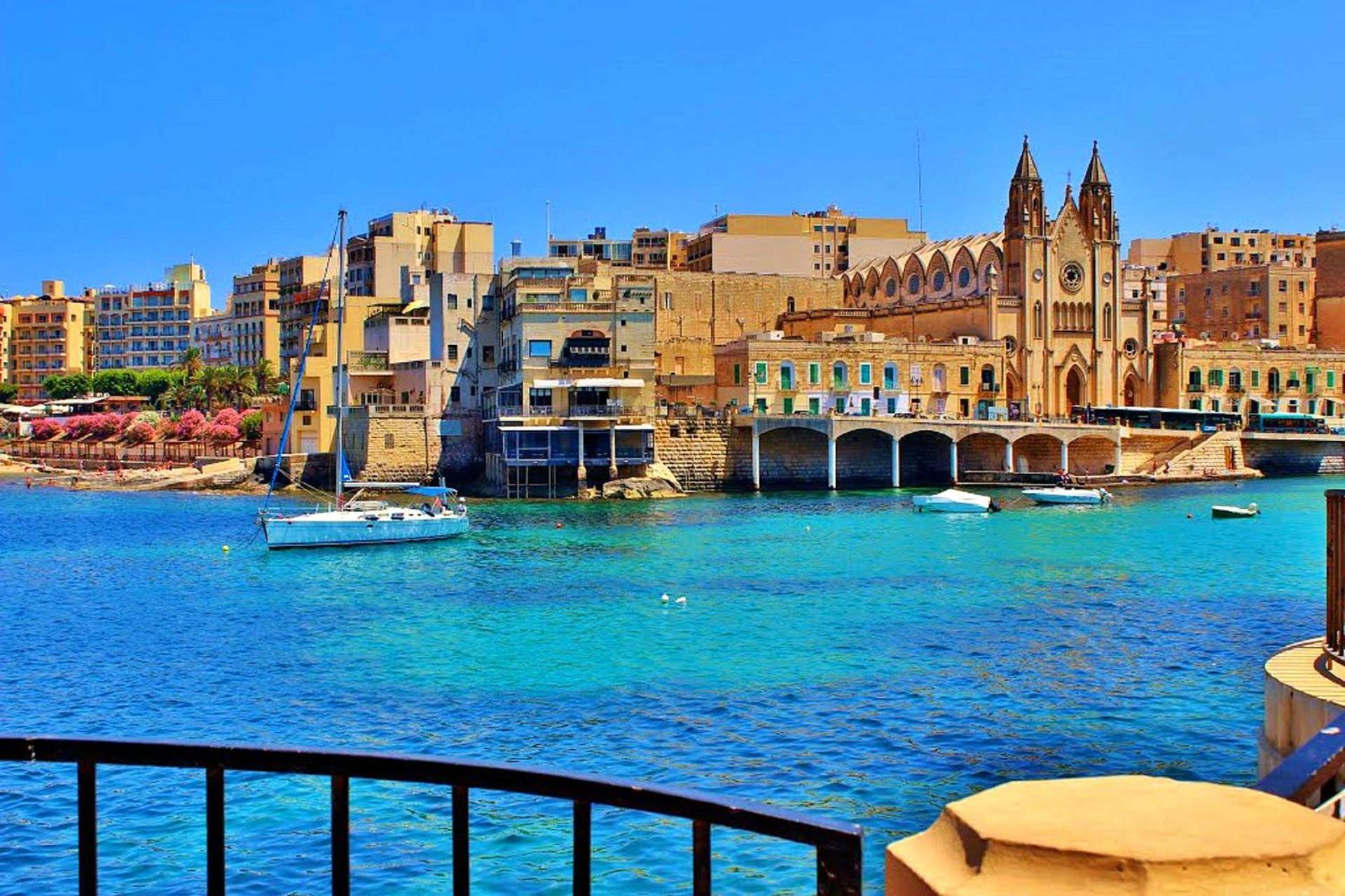 Apartament 2br Great Location With Terrace Sliema